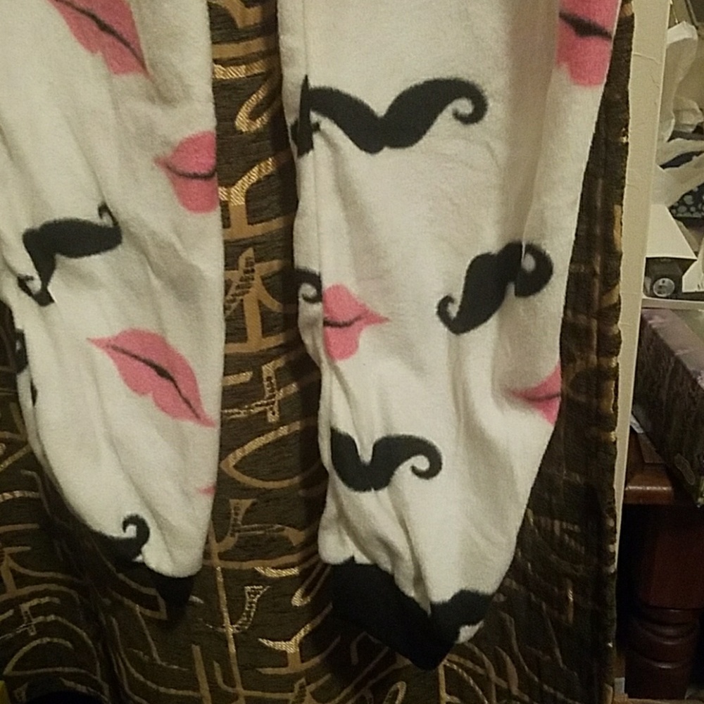 Onesie - Picture 2 of 3